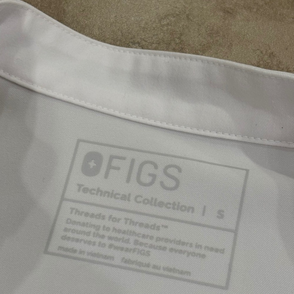 FIGS White Technical Collection Sleeveless Mandarin Collar Scrub Top S W22SW1041 - Picture 8 of 10